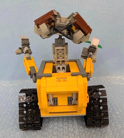 Used LEGO 21303 Ideas Disney Wall-E
