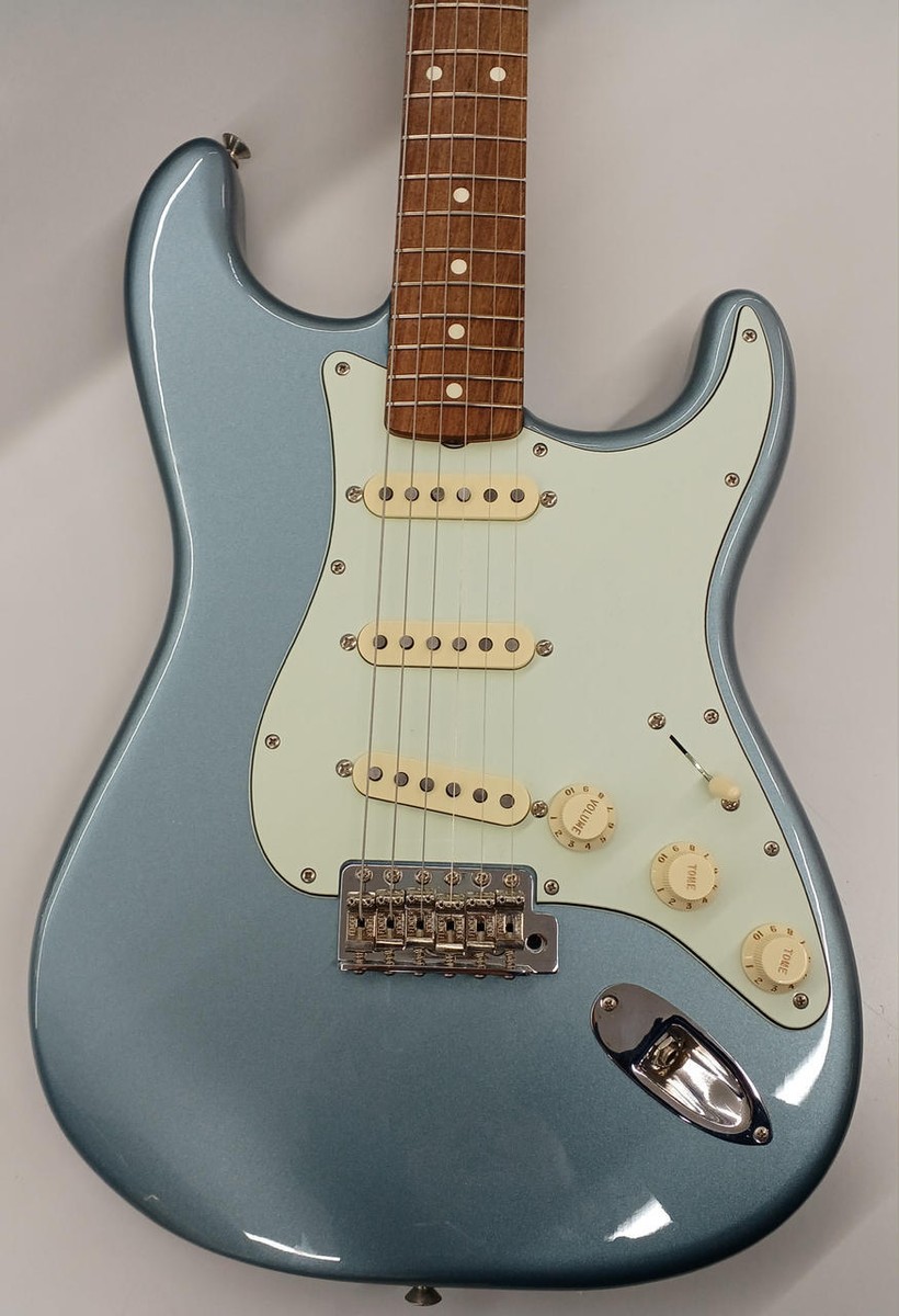 マサFender Mexico Vintera ‘60s Strato Fender Vintera II '60s Stratocaster (BEST Mexican Strat
