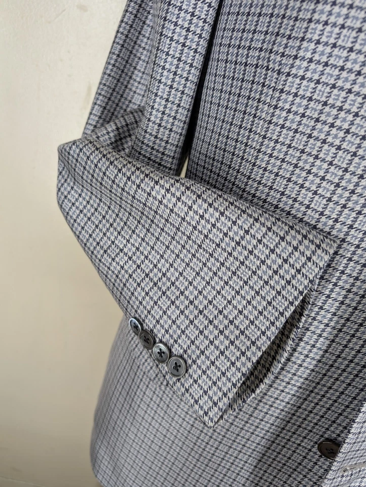 Paul Stuart Rare 100% Pure Silk Sport Coat -No Pants- Size 43 Reg---NEAR MINT - Image 4 of 4