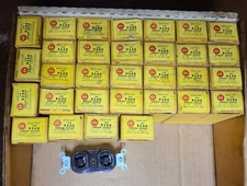 ARROW-HART #9200 TWIST-TITE DUPLEX OUTLET