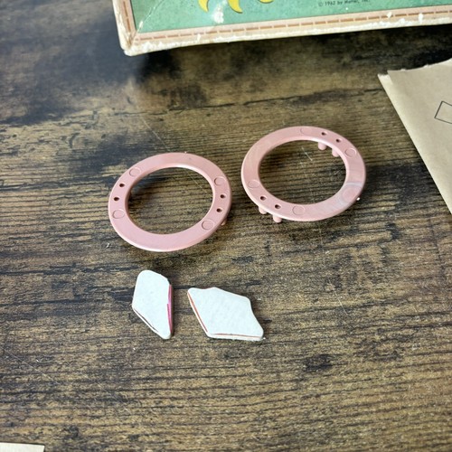 Vintage 1962 Mattel Barbie and Ken Paper Stand Up Dolls - Incomplete - As Is - Picture 13 of 15