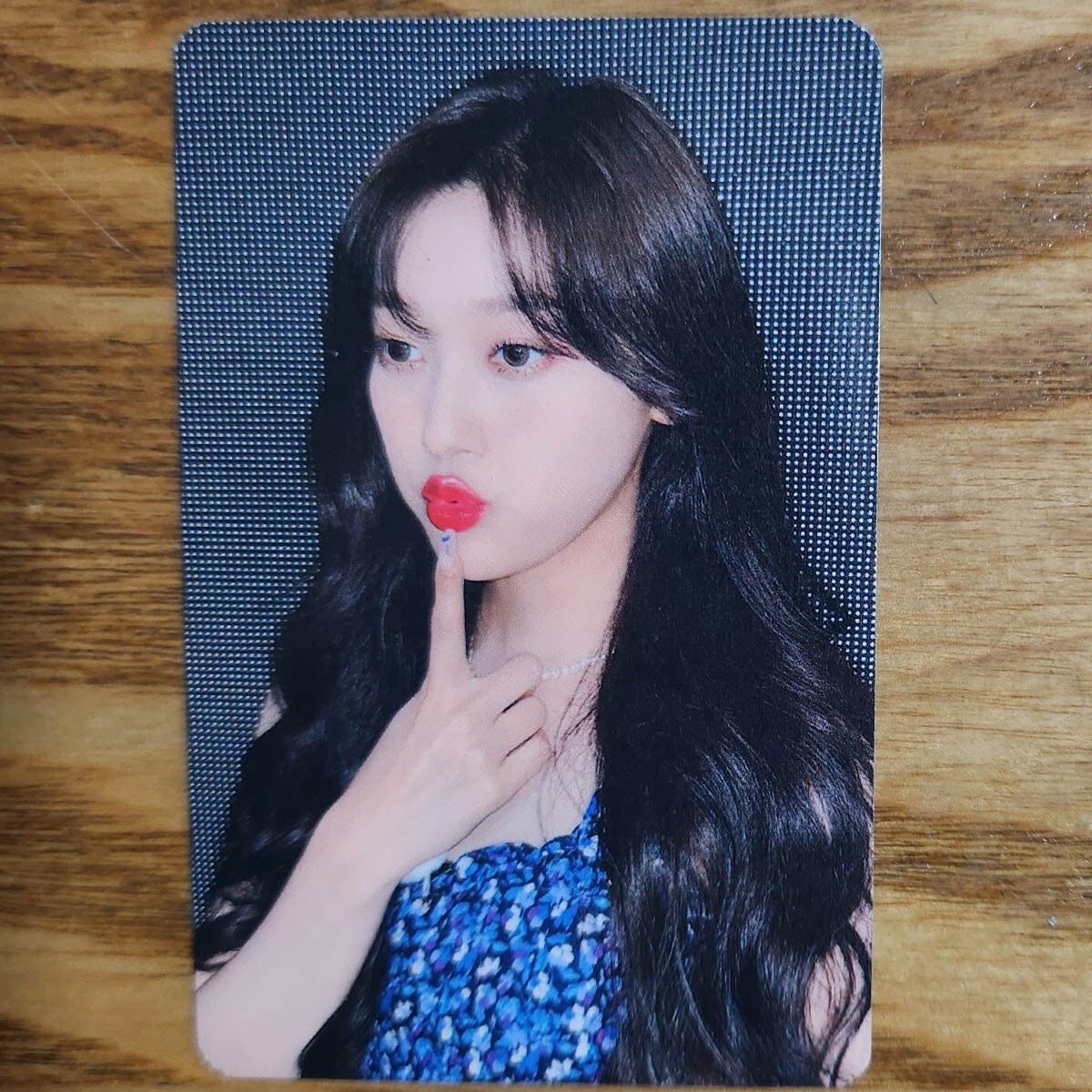 LOONA 今月の少女 チェリ トレカ 出席カードあり LOONA 今月の少女 チェリ トレカ 出席カードあり K-POP・アジア