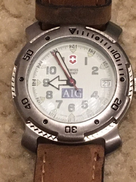 Stunning AIG SMT Design 100m Stainless Swiss Army Men’s  