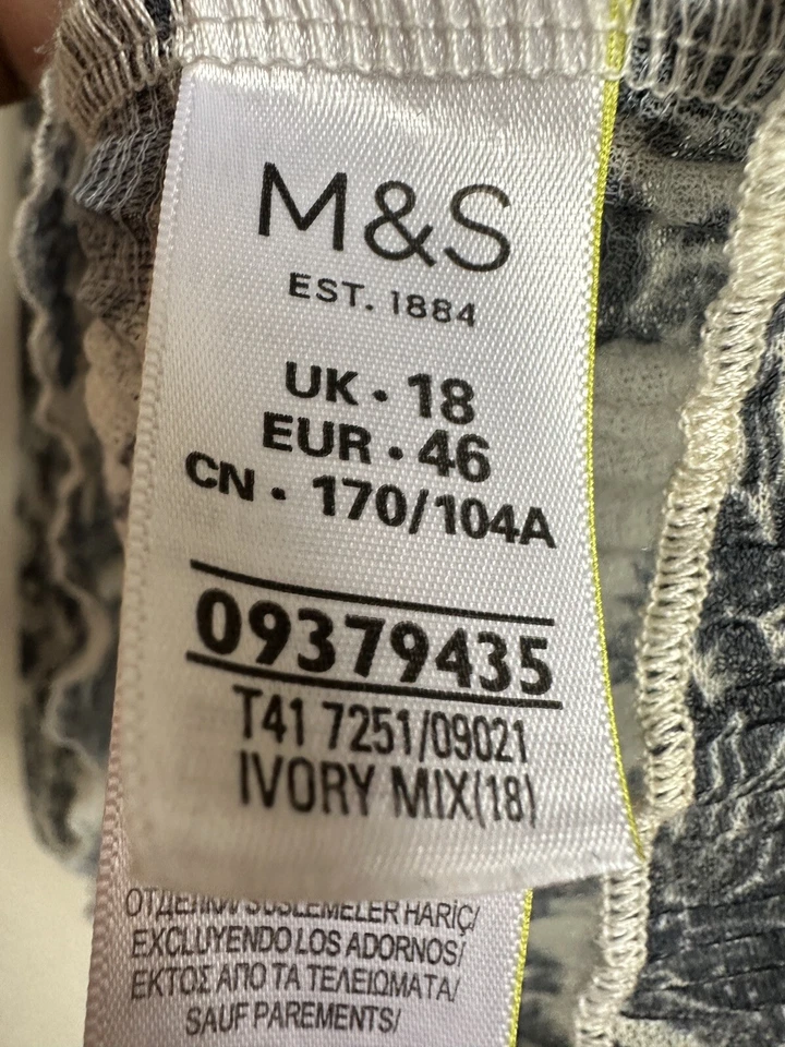 M and S Collection Blouse Womens US 14 UK 18 Blue White Crinkle Floral Print - Image 3 of 4