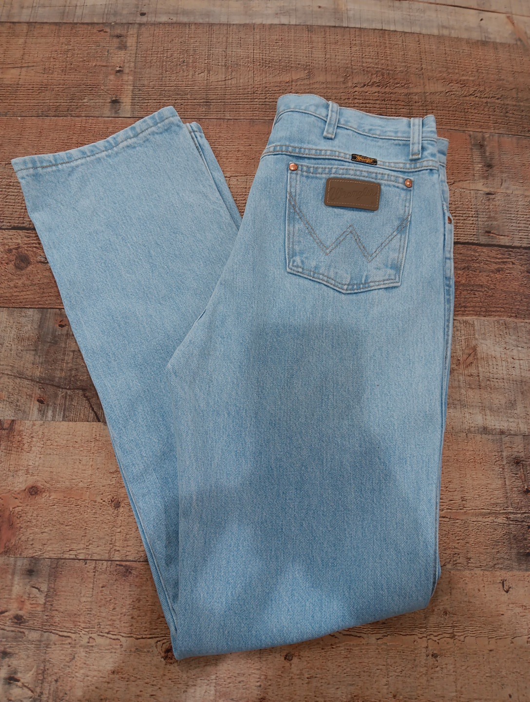 &rsquo;s Wrangler Straight Leg Cowboy Cut Jean Light Wash 2528