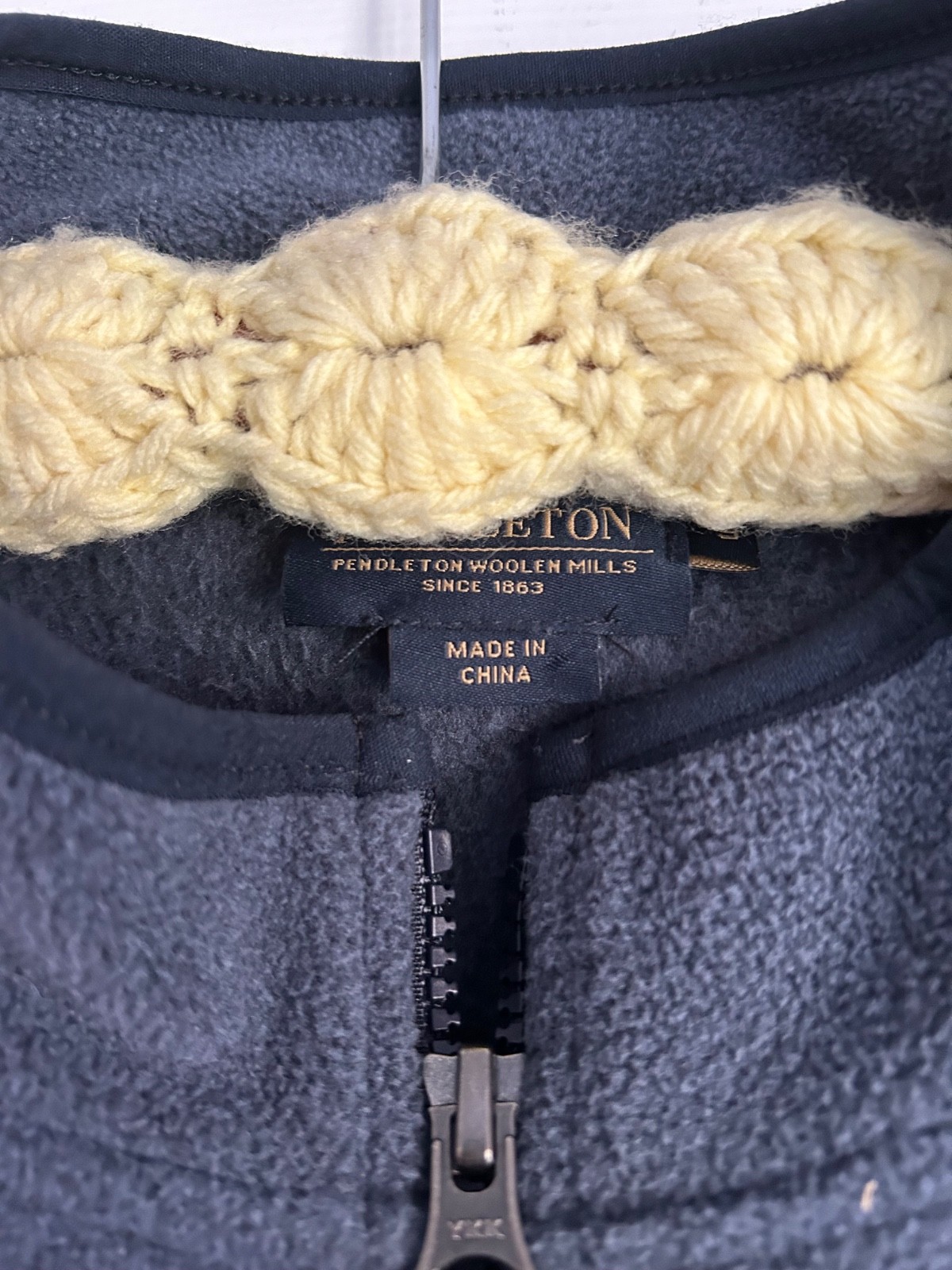 Fleece Jacket Pendleton  Men Small  Zip - image 2