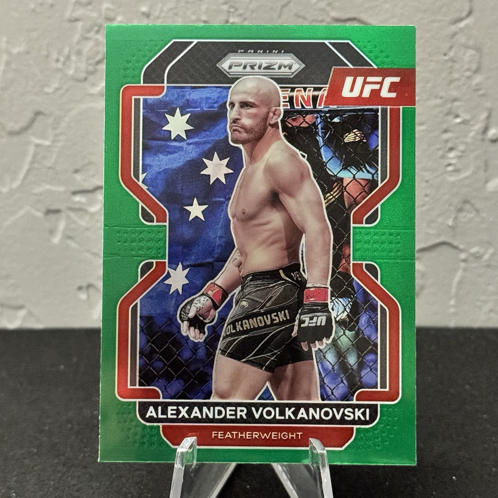 2022 Panini Prizm UFC Alexander Volkanovski #147 Green Prizm