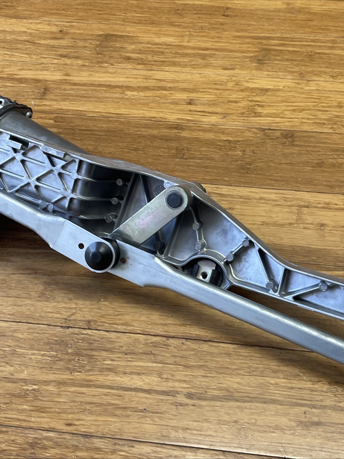 McLaren 570S Spider 2017-2021 Wiper linkage P/N 13AA016CP