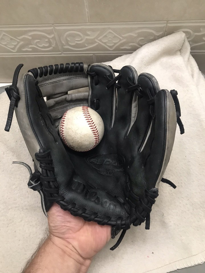 Wilson A3000 KG4 Fully Relaced 11.5” ProStock Baseball Glove Right