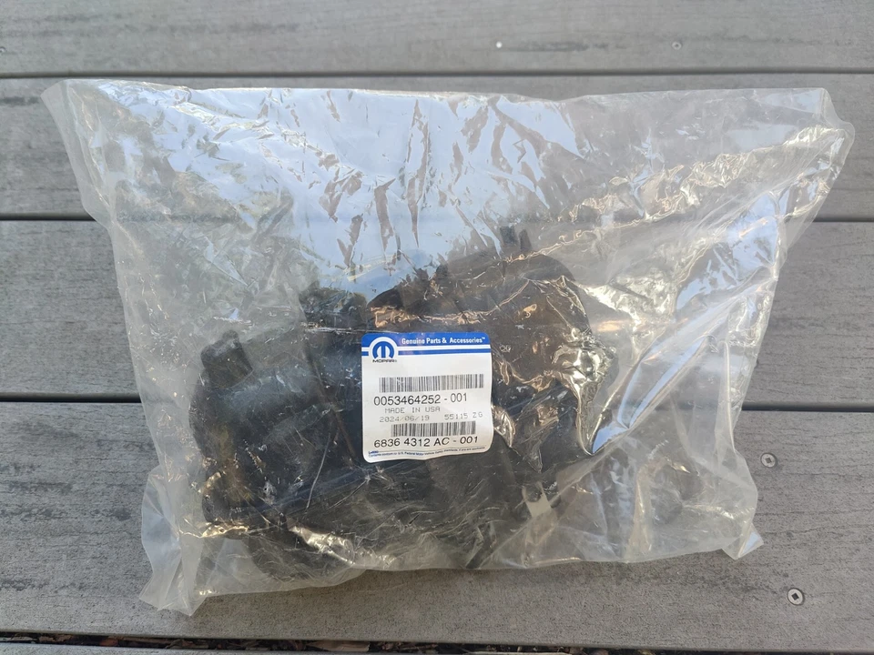 Genuine New Cooling Bottle for Jeep Wrangler JL Gladiator JT 19-24 68364312AC - Image 2 of 4