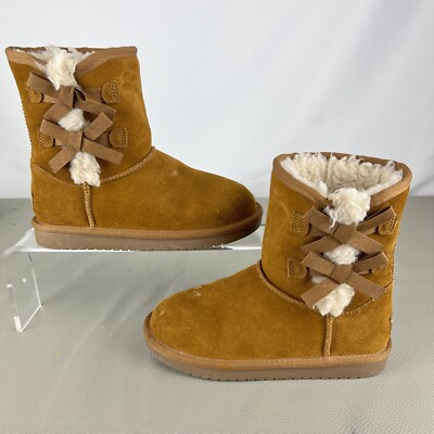 KOOLABURRA BY UGG Victoria Short 1019372 Chestnut Size