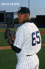 Adrian Hernandez - 2001 New York Yankees - 35mm color slide - DA12-15-019