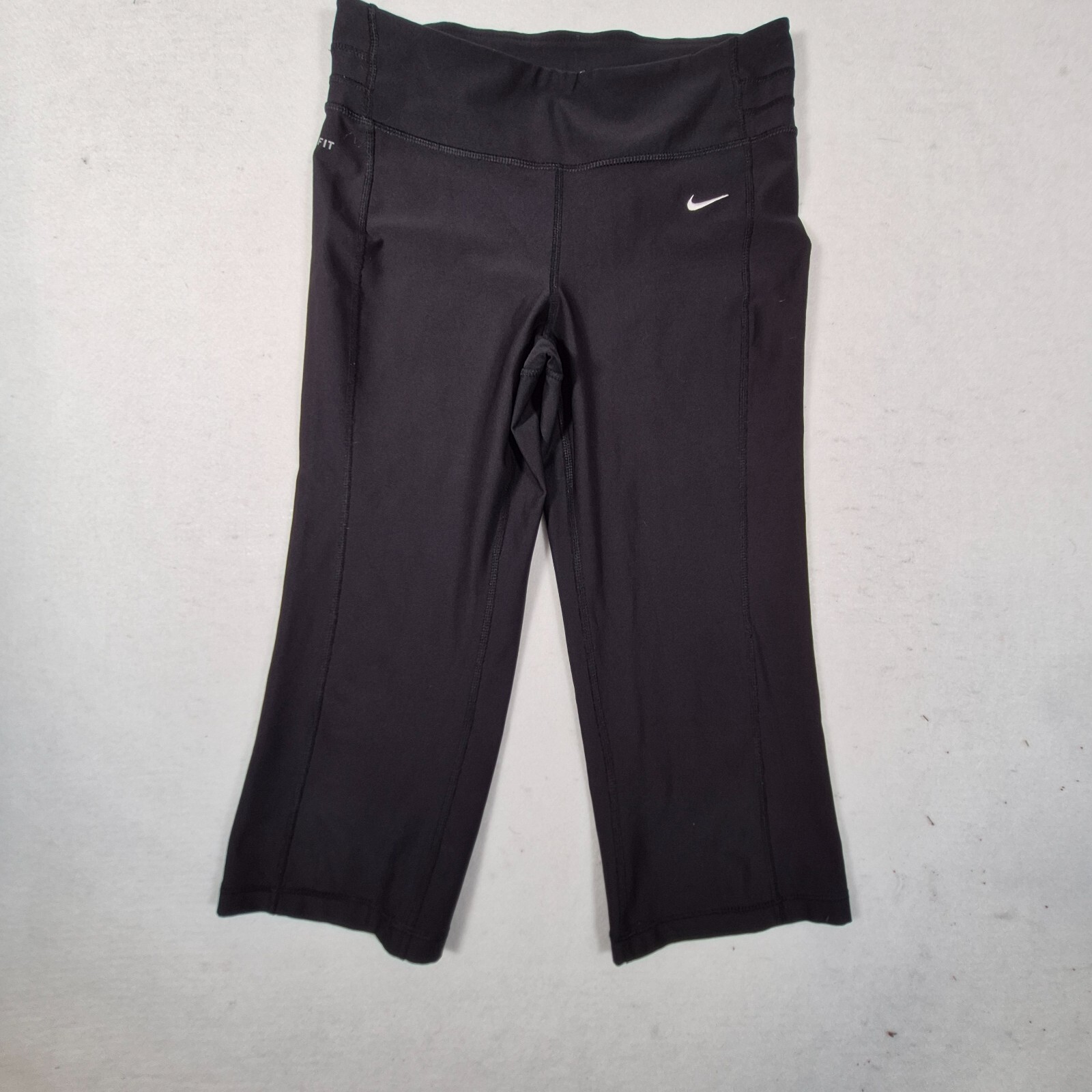 Nike Leggings Donna Piccolo Nero Swoosh Dri Fit Capri Slim Fit Allenamento Allenamento