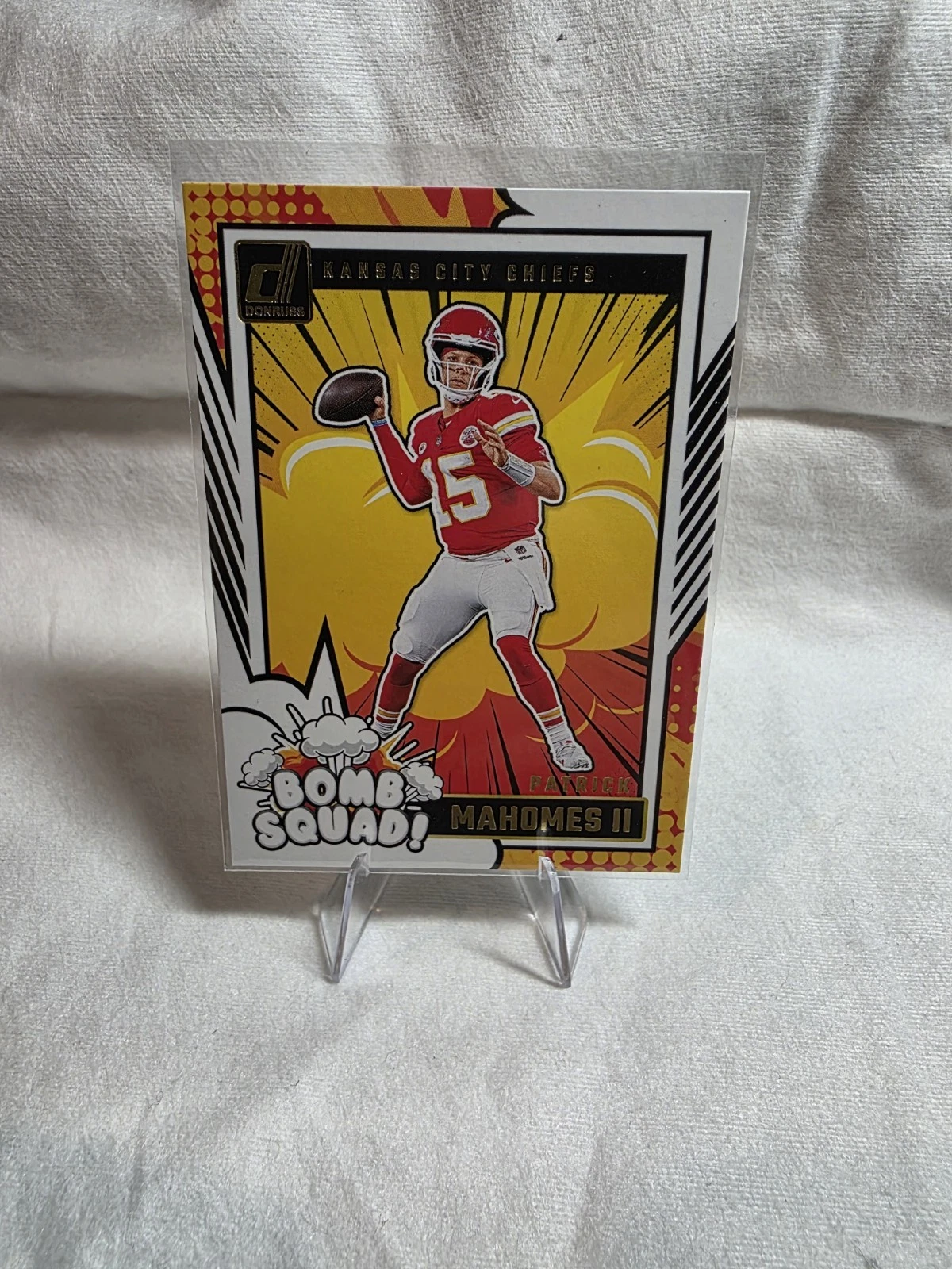 Patrick Mahomes trading card