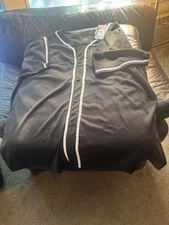 Exxact sport new w tag buton up black white jersey xl Studio wardrobe auction