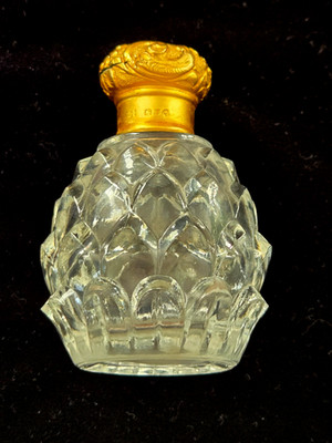 VINTAGE/ANTIQUE SCENT BOTTLE-MONOGRAM CAP-PINEAPPLE SHAPE- MAKER'S MARK #1648