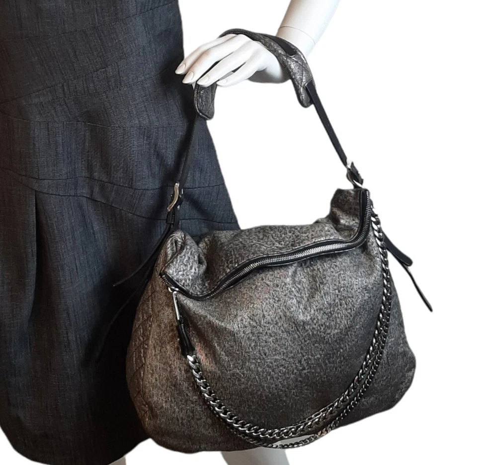 Bolso Hobo JIMMY CHOO Cuero Blake Motociclista Metálico Plateado y Cadena Foto 2 de 4