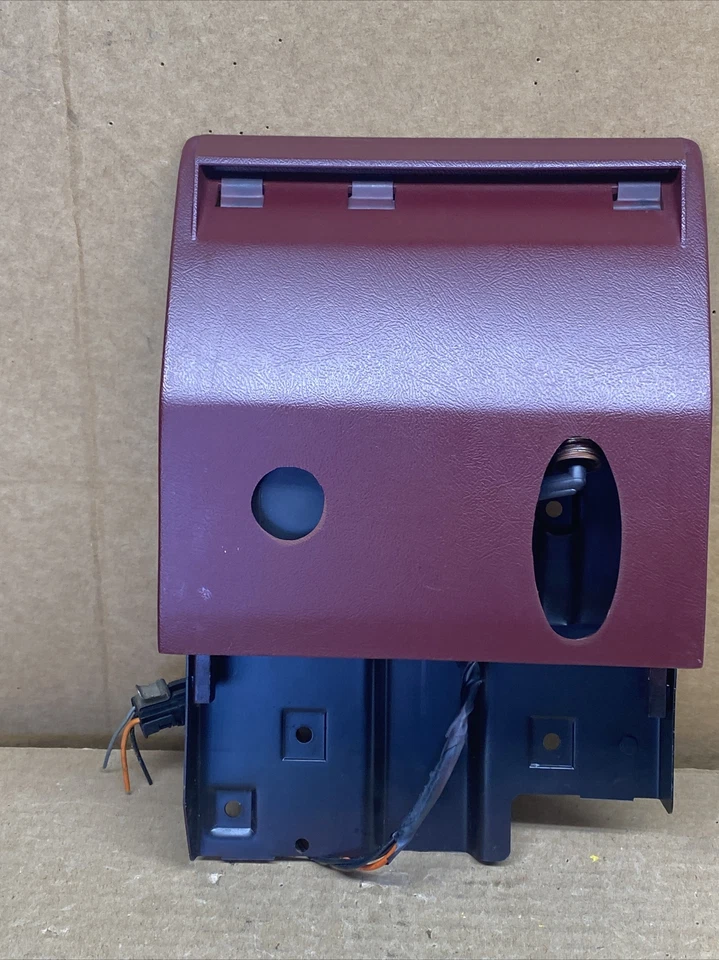 1990 OLDSMOBILE 98 BANDEJA DE CINZAS NÃO FUMANTE COM 44K MILHAS CARRO COM SUPORTE - Imagem 2 de 4