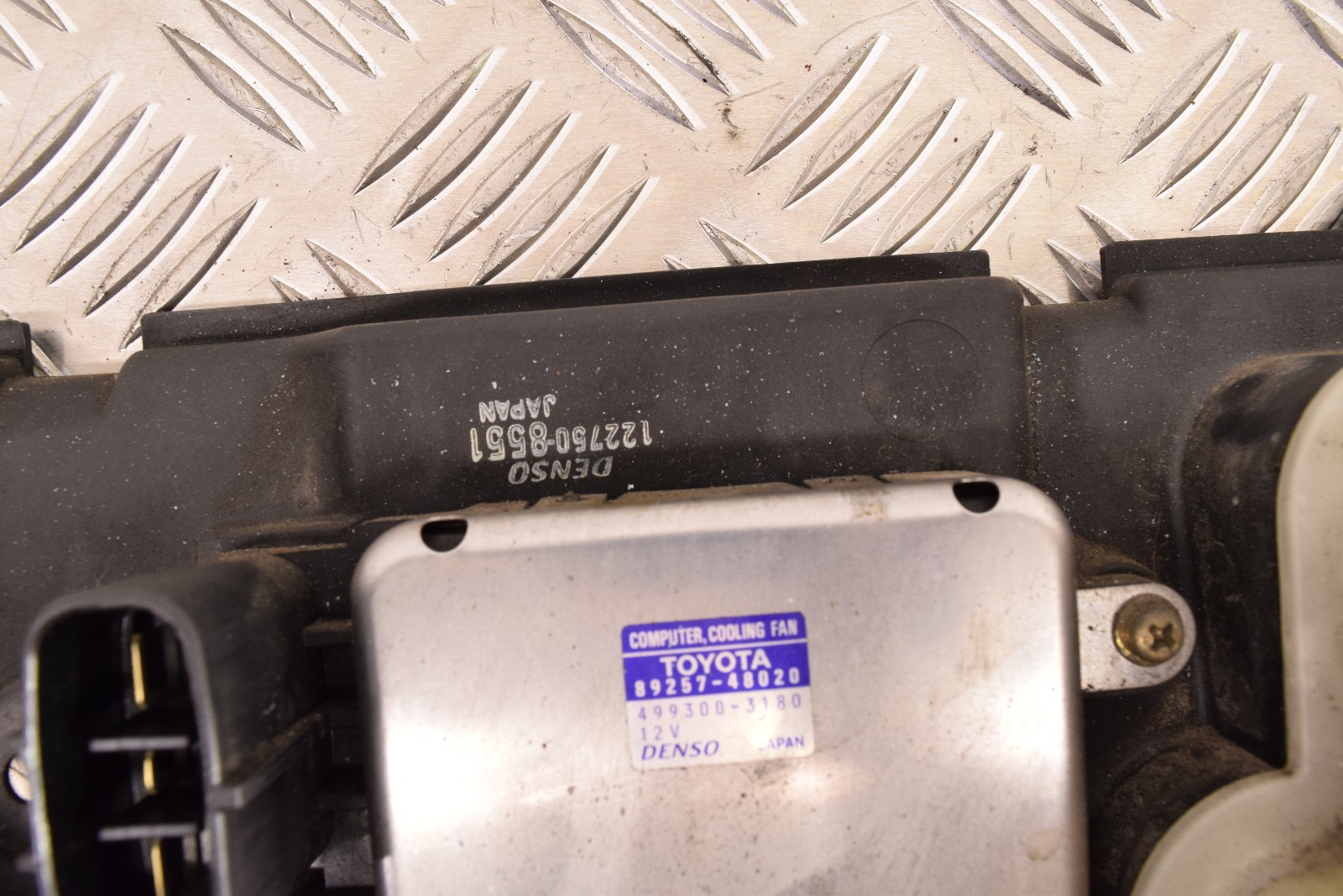 LEXUS RX300 0306 ENGINE COOLING FAN ECU 8925748020 4227501110 16363