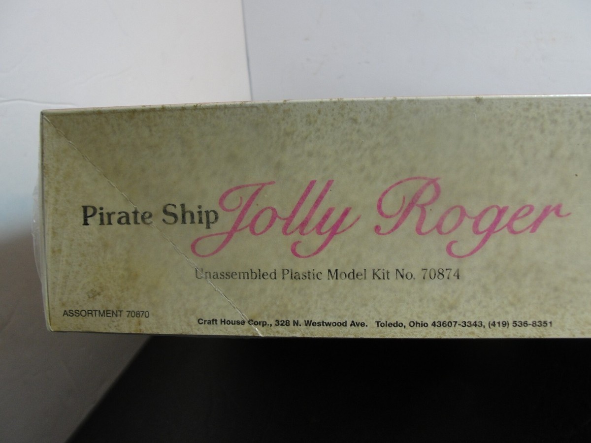 エージ JOLLY ROGER Pirate Ship Plastic Model Kit Lindberg Large Sailing