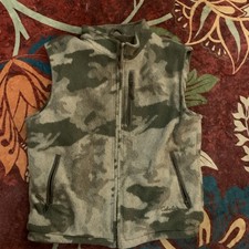 Vintage Cabela's Camouflage Fleece Hunting Vest Men's L/Regular Zipup