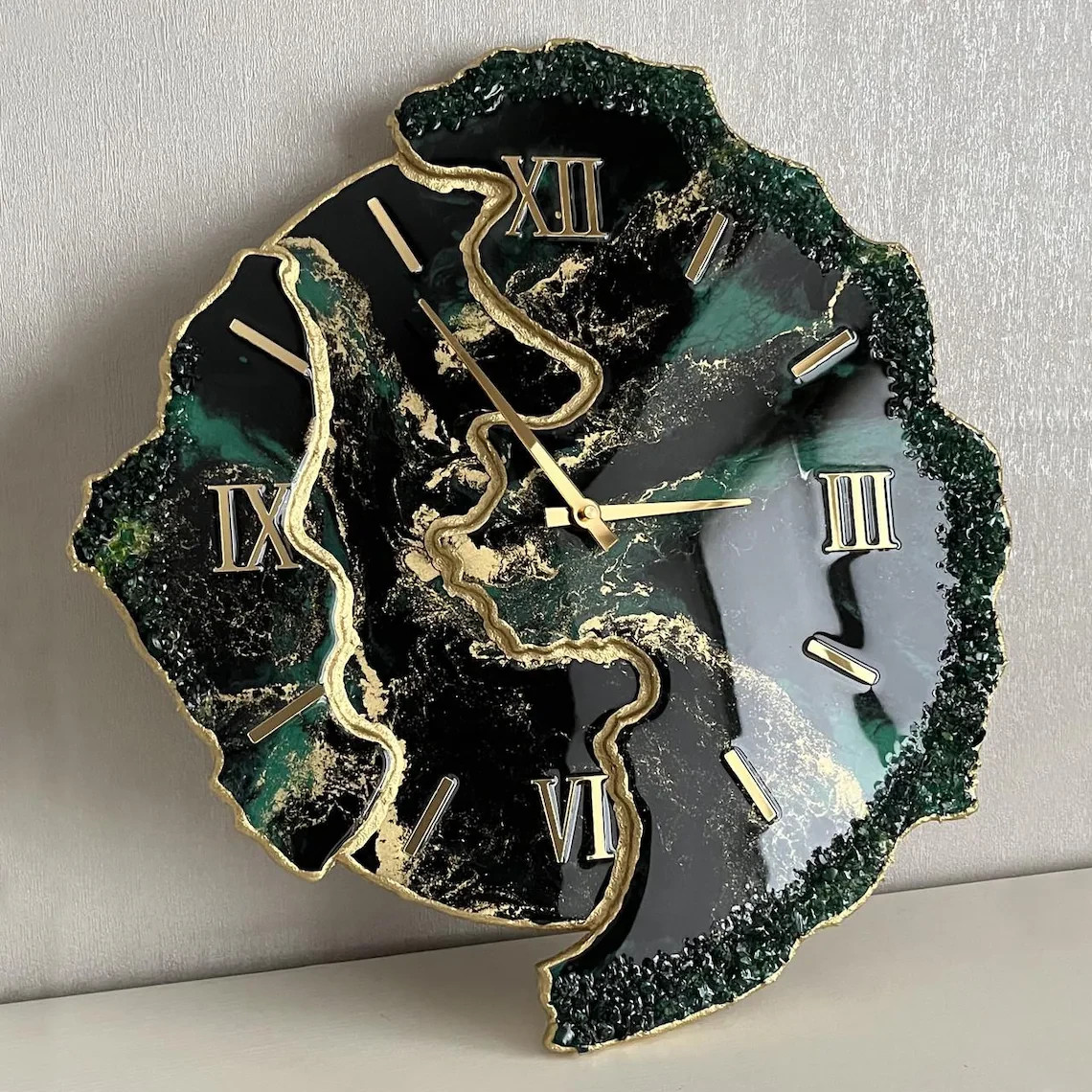 Luxury Handmade Epoxy Resin Wall Clock, Art Wall Decor, Gold