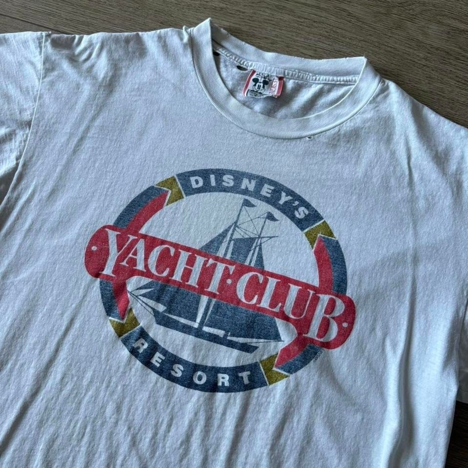 Vintage 80s 90s Disney Resort Yacht Club Tshirt Size XL Faded Distressed Graphic