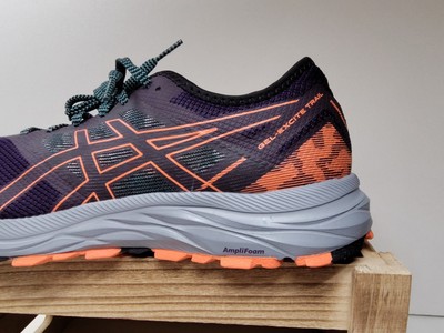 Size 11 Asics Gel Excite Trail Night Shade Nova Orange W for