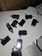 10 count OMRON ELECTRONIC COMPONENTS V-10G5-1C24-K MICRO SWITCH,