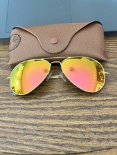 Ray-Ban Aviators RB3025 58mm. Gold Frame With Pink/Yellow Mirror Lenses. New.