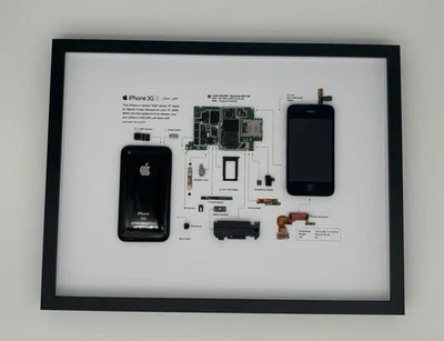 iPhone 3Gs Zerlegt im Rahmen – Technik Kunstwerk – Gerahmte Wanddeko – Schwarz - Bild 1 von 2