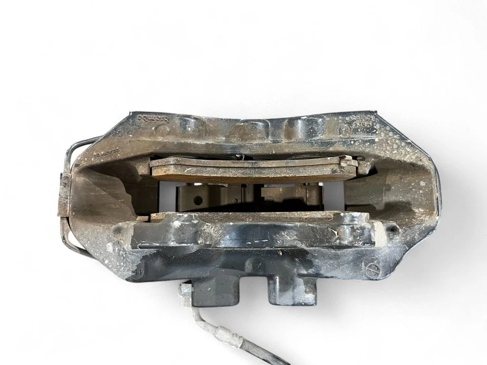 Pinza de freno delantera derecha Fisker Karma 2011 gasolina/electricidad 20A09104 Foto 2 de 4