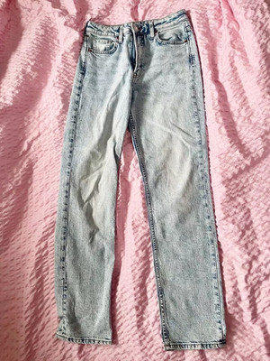 H&M High Waist Denim Jeans Straight Cut - Gerades Bein Blau Gr.36 Top Zustand