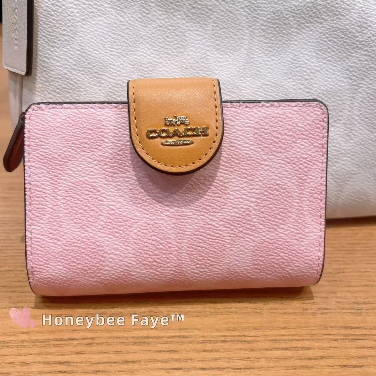 NWT Coach CEC29 Medium Corner Zip Wallet In Signature Canvas