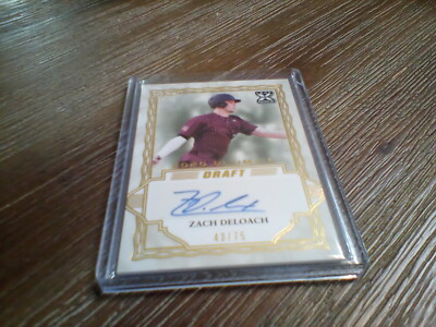 2020 Leaf Ultimate Draft Autograph   GOLD   43/75 ZACH DELOACH