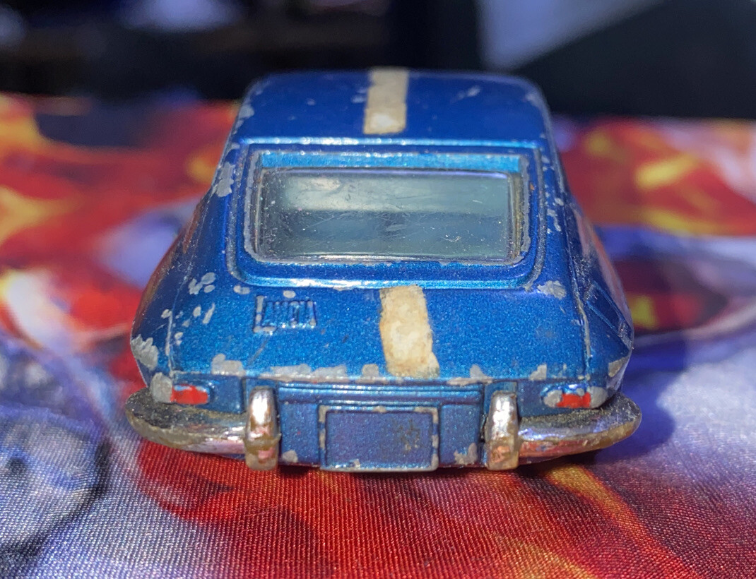 Miniature 1:43 - CORGI WHIZZWHEELS - LANCIA FULVIA SPORT