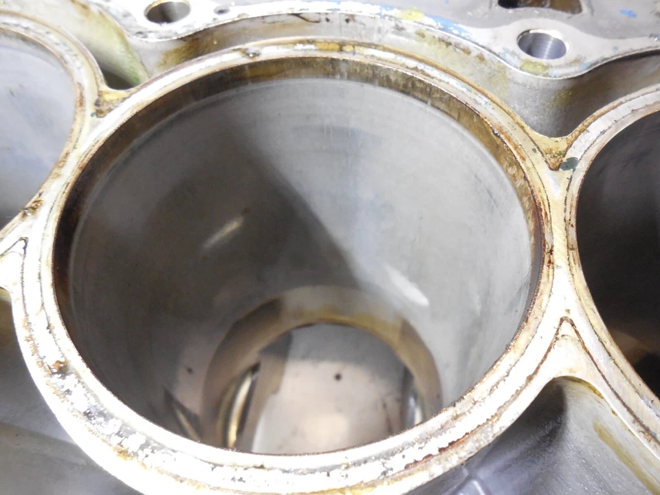 BMW E92 2008-2011 motor 6 cilindros N52K bloque carcasa 3,0 L 7558318 77903948 Foto 3 de 4