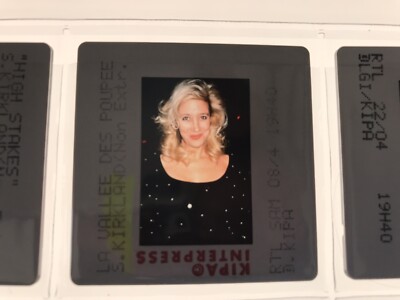 SALLY KIRKLAND - PRESS SLIDE
