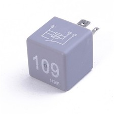 Power Distribution Supply Relay 109# 4-Pin For VW Jetta Golf MK4 Passat B5