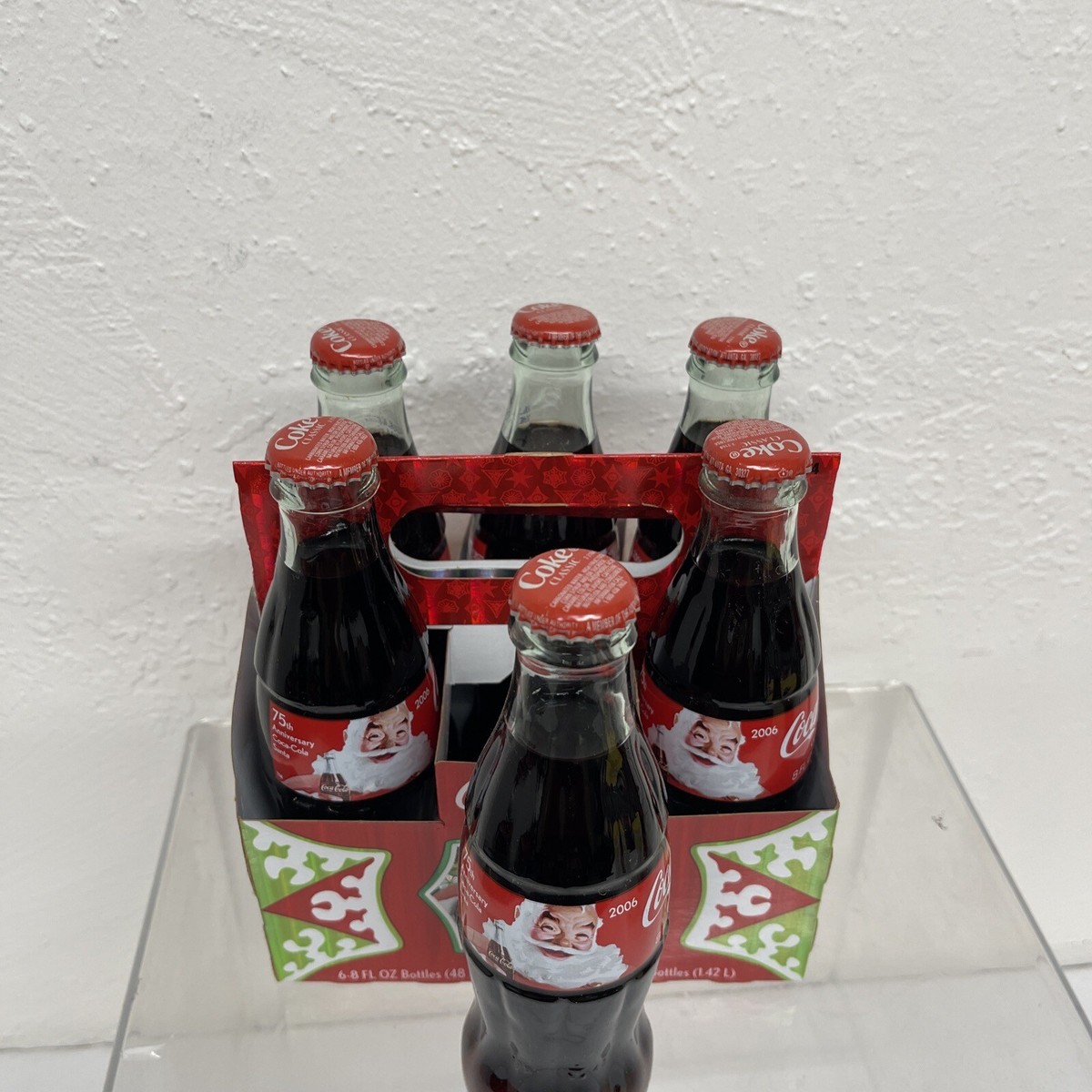 2006 Coca-Cola 75th Anniversary Santa Holiday six pack 8oz Bottles