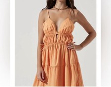 ASTR THE LABEL DRESS | Coral Size Medium ￼