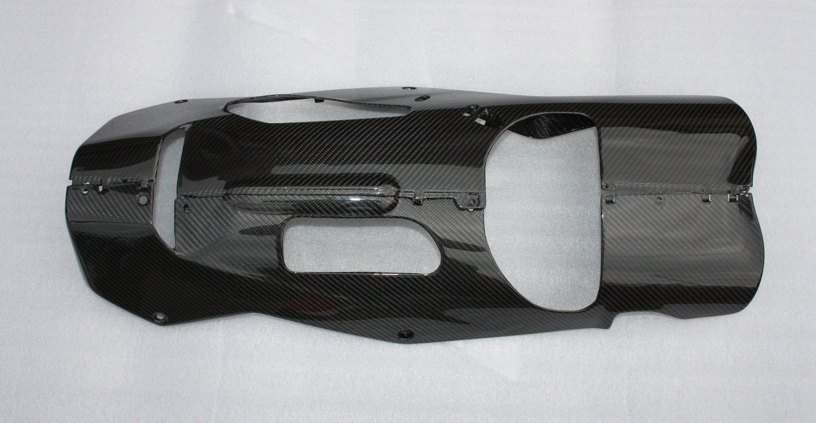 Sabot flancs inférieurs Aprilia RSV4 1100 carbone pour piste