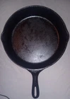 GRISWOLD  CAST IRON SKILLET NO. 10 VINTAGE, 11 3/4". LIGHT WOBBLE, SEE PICTURES