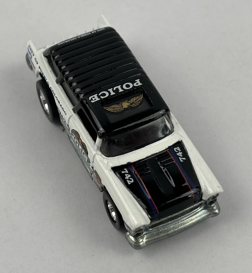 Hot Wheels Cop Rods 1999 - Chevy Nomad - City of Pueblo Colorado (como nuevo suelto) Foto 3 de 4