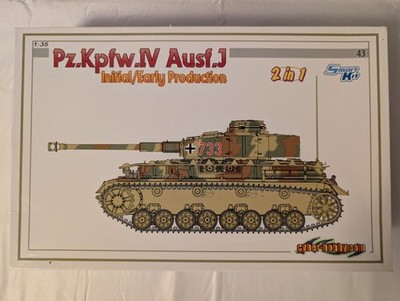 Parts sealed Pz.Kpfw.IV Ausf.J Initial/Early Production by Cyber-Hobby-1/35-2009
