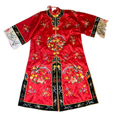 Vintage Asian tapestry ROBE coat jacket kimono women  s size L silk embroidered