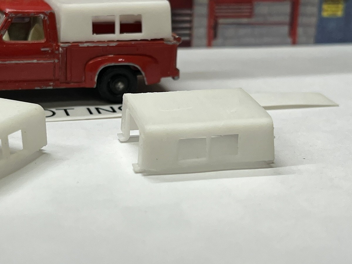 LESNEY MATCHBOX SERIES NO. 6 RED FORD PICK UP TRUCK CAMPER (TRUCK