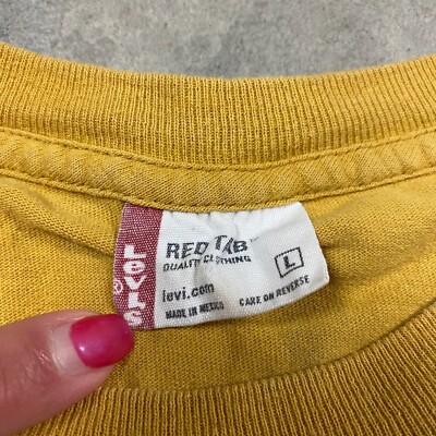 Vintage Levi's Red Tab T Shirt 90s Y2K Skater Silvertab L Logo 501