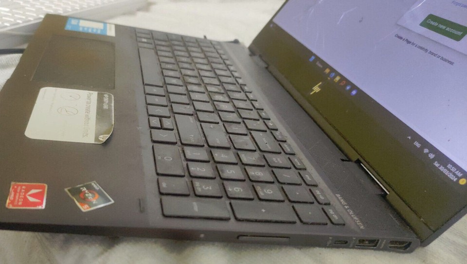 HP ENVY X360 15 Pouces Convertible Ryzen 5, 8Go RAM, SSD 512Go, Windows 10 – Bon état