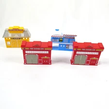 Greenbrier International Inc Toy Buildings Airport Firehouse Construction Zone